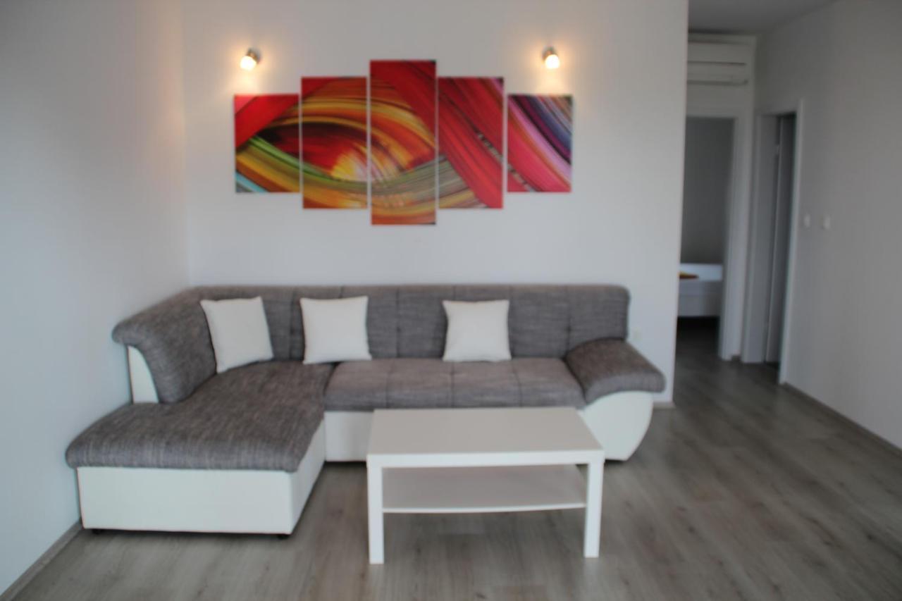 Franivanin Exteriér fotografie